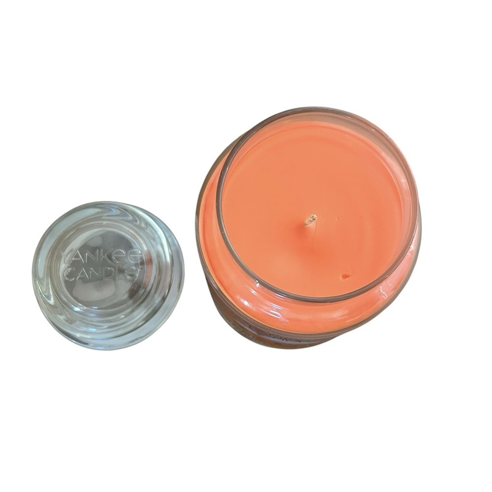 Yankee Candle Trick Or Treat Halloween Candy Corn Large 22 Oz Jar Candle New - Picture 6 of 7
